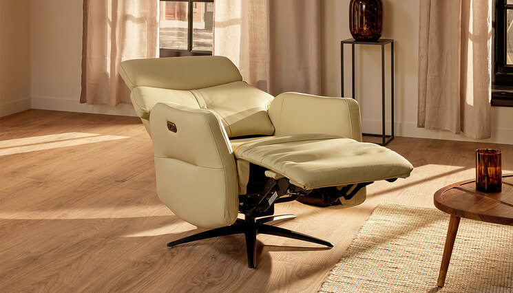 Roosevelt Relaxsessel beige Seats and Sofas