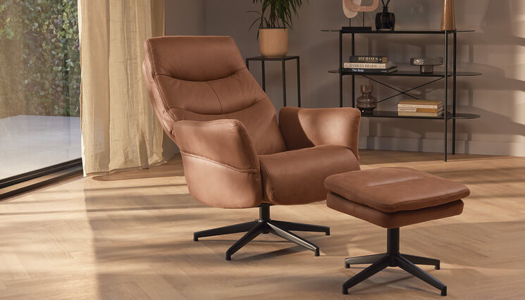 Taylor relaxsessel braun mit Hocker