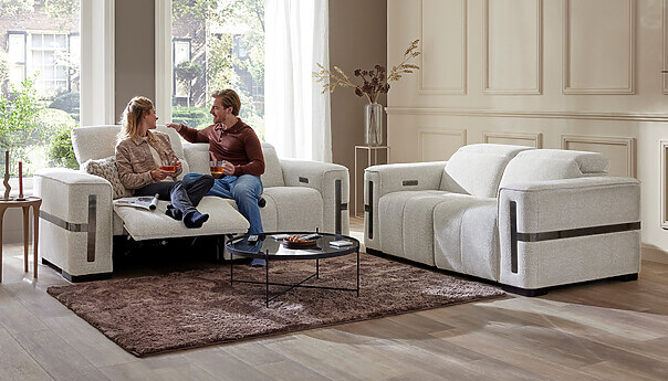 Loretta 3- oder 2-Sitzer mit relaxsystem Seats and Sofas
